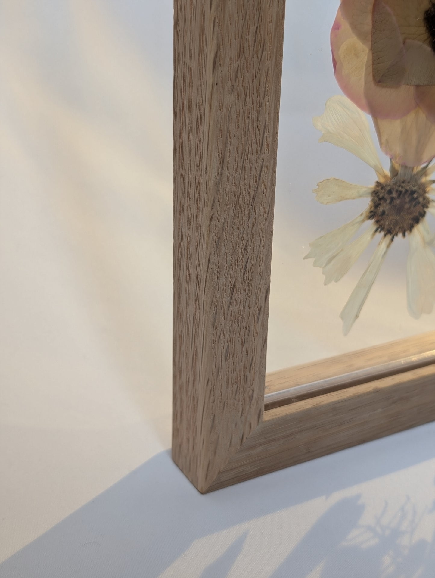 Petite Floating Frame